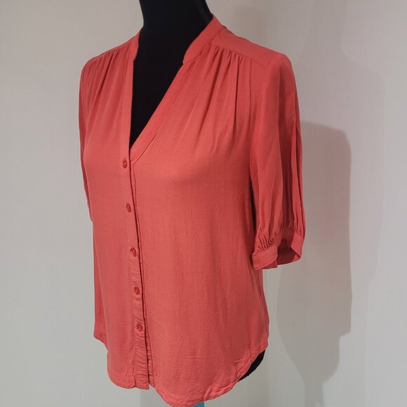 RW&Co V-Neck Button Down Blouse with Gathered Sleeves Size Small Coral - Picture 9 of 12